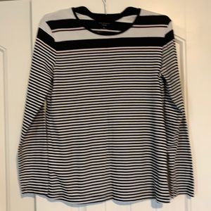 Lon sleeve tshirt with stripes from Croft and Barrow size large